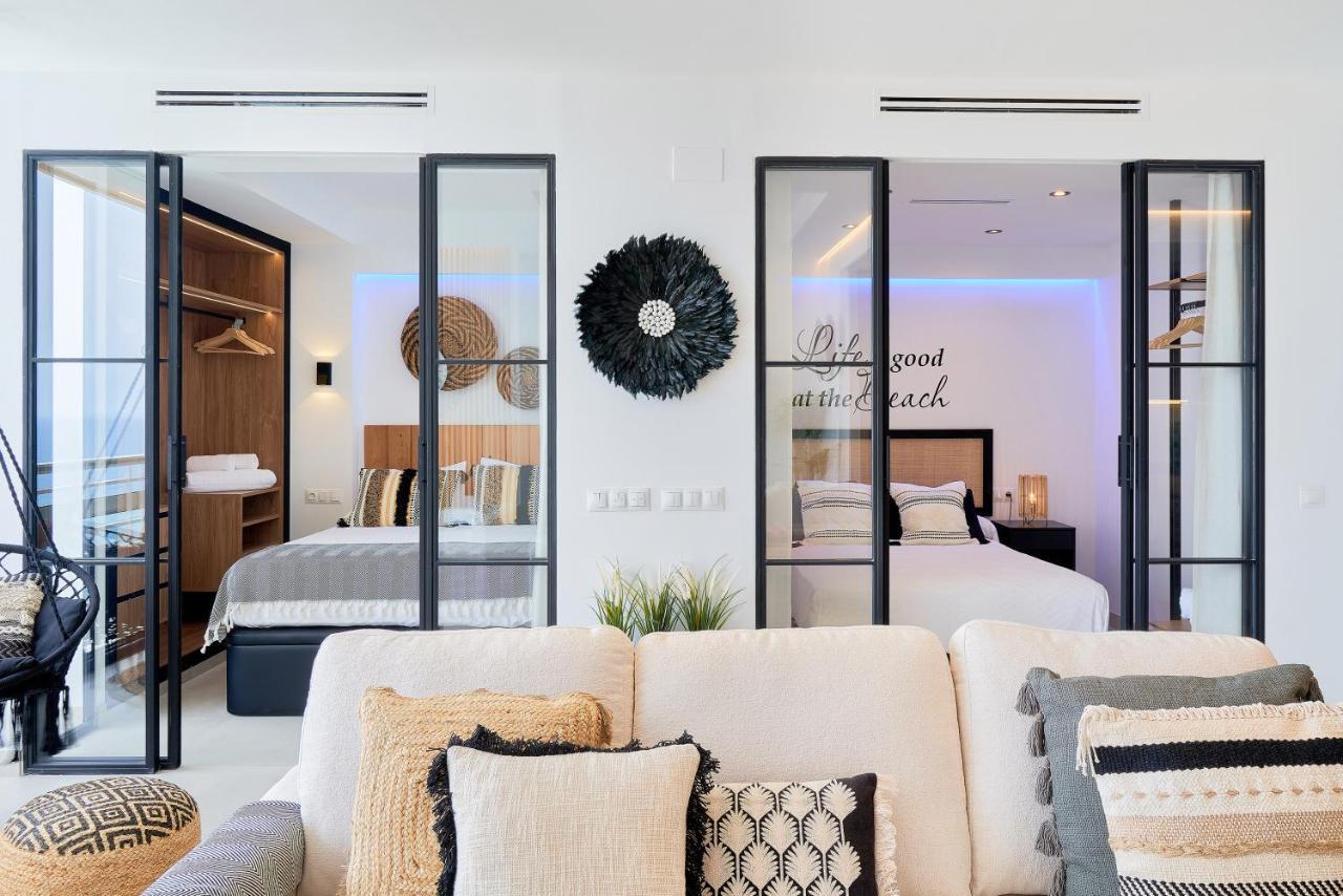 Pura Vida Luxury Apartment With Jacuzzi ตอร์เรโมลิโนส ภายนอก รูปภาพ