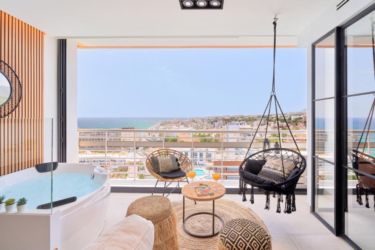 Pura Vida Luxury Apartment With Jacuzzi ตอร์เรโมลิโนส ภายนอก รูปภาพ